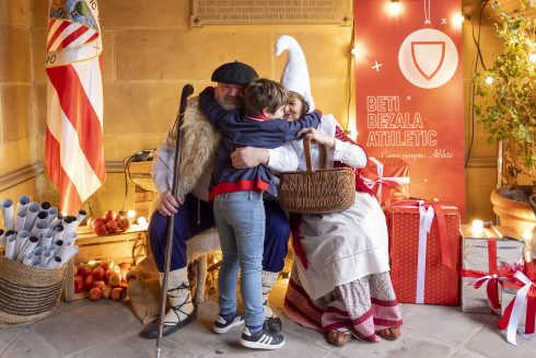 CONTRATAR_OLENTZERO_MARI_DOMINGI